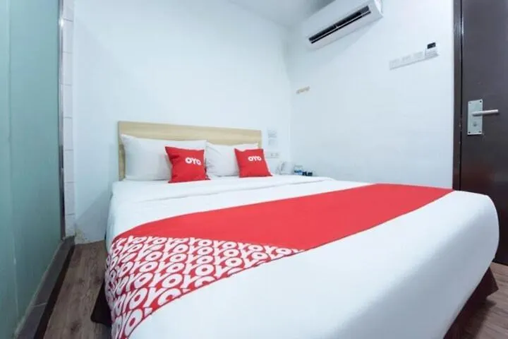 ג'והור בהרו North City Hotel